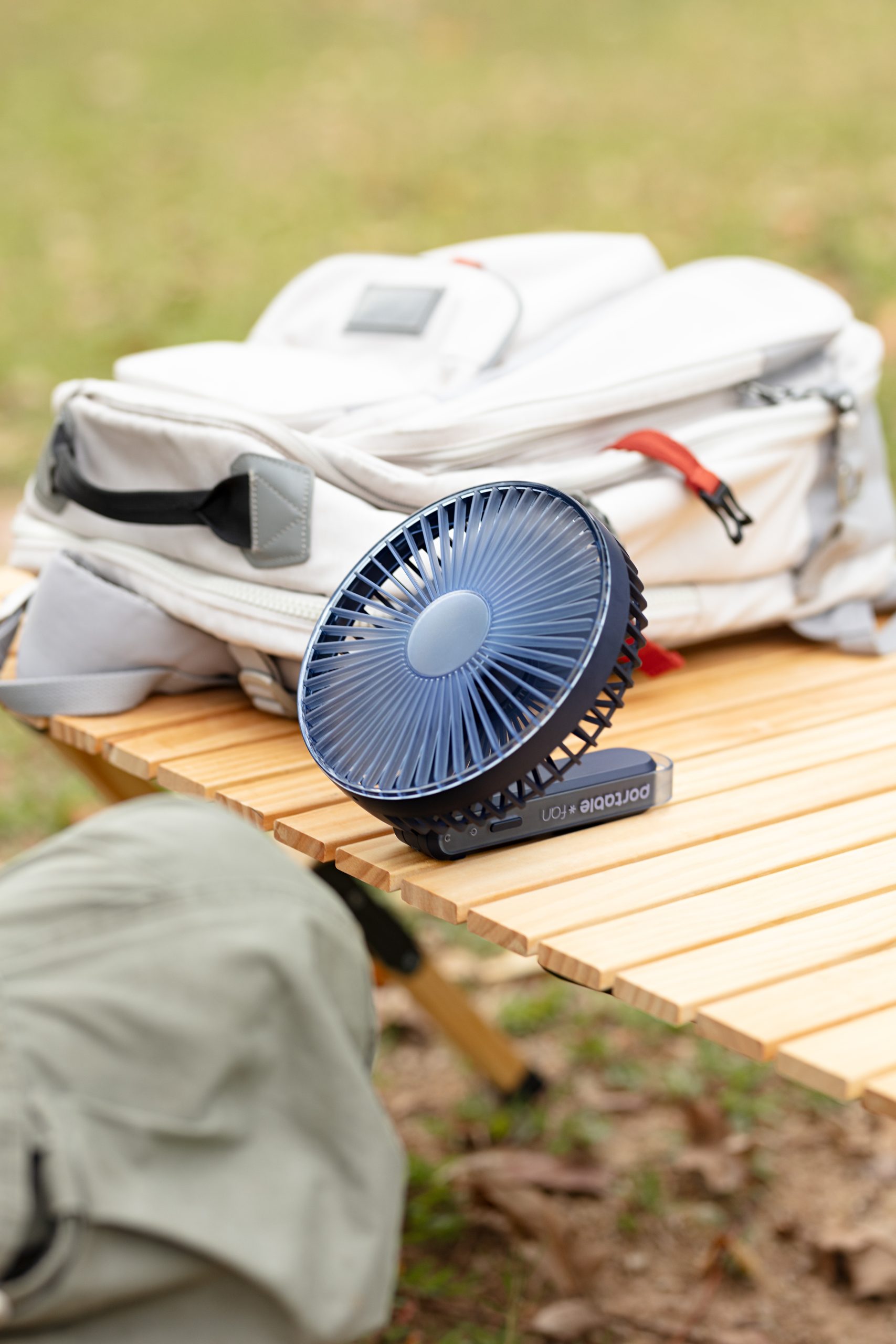 2026 New Developed Handheld Fan with High Definition Digital Display Foldable Desktop and Wall-mounted Usable Portable Fan - Image 10