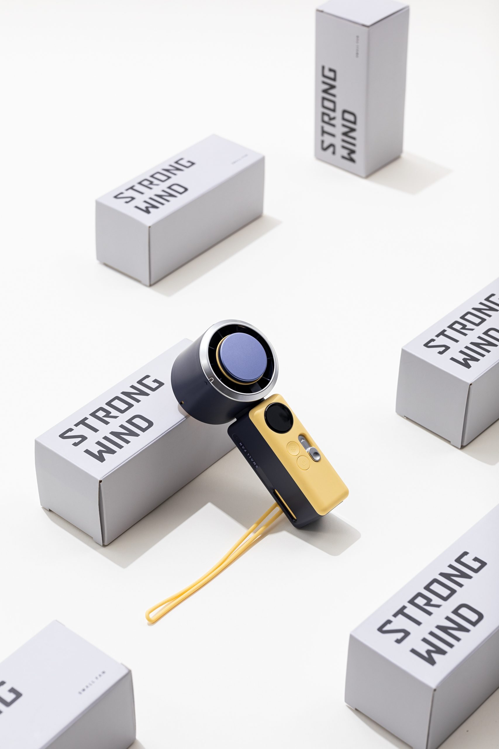 2026 F611 New Published Ice Compress Handheld Fan with Round LED Digital Display and Lanyard Multi-function Potable and Practical Fan - Image 4