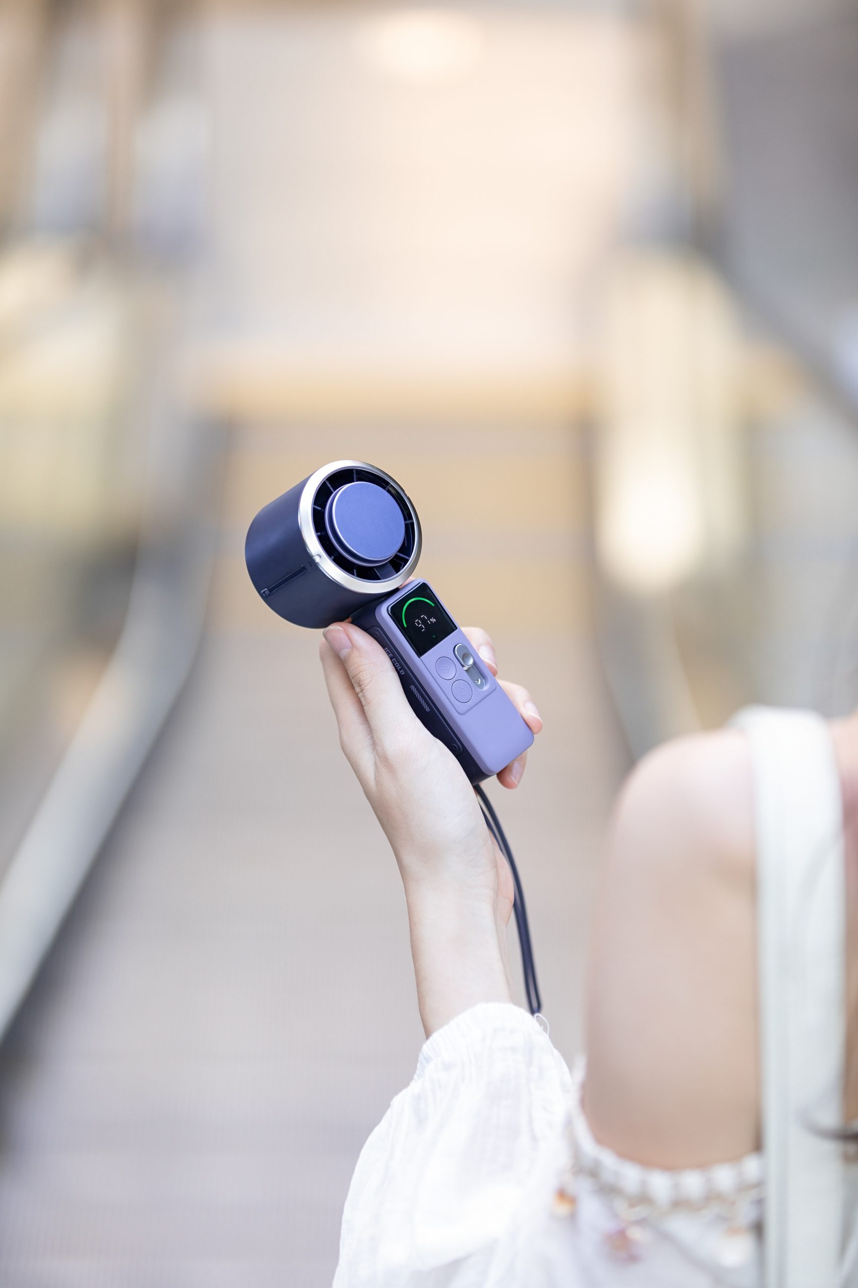 2026 F612 New Developed Cooling Handheld Fan with Square LED Digital Display and Lanyard Handheld and Desktop Dual-usable Fan - Image 6