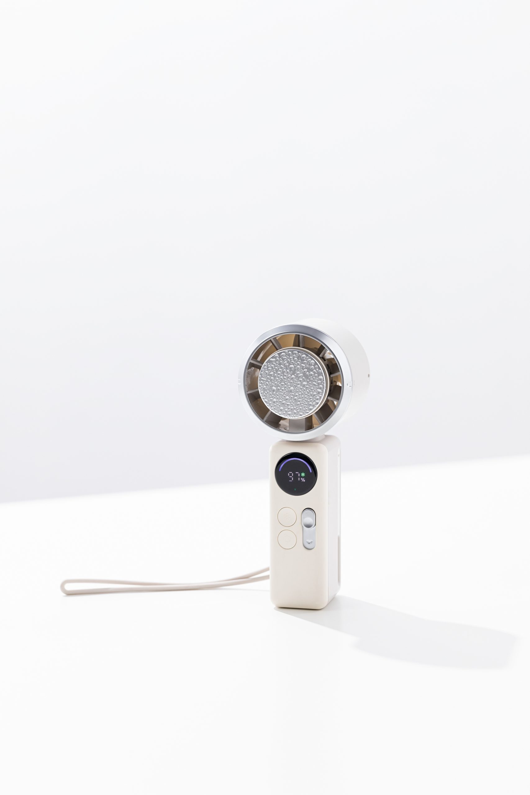 2026 F611 New Published Ice Compress Handheld Fan with Round LED Digital Display and Lanyard Multi-function Potable and Practical Fan - Image 6