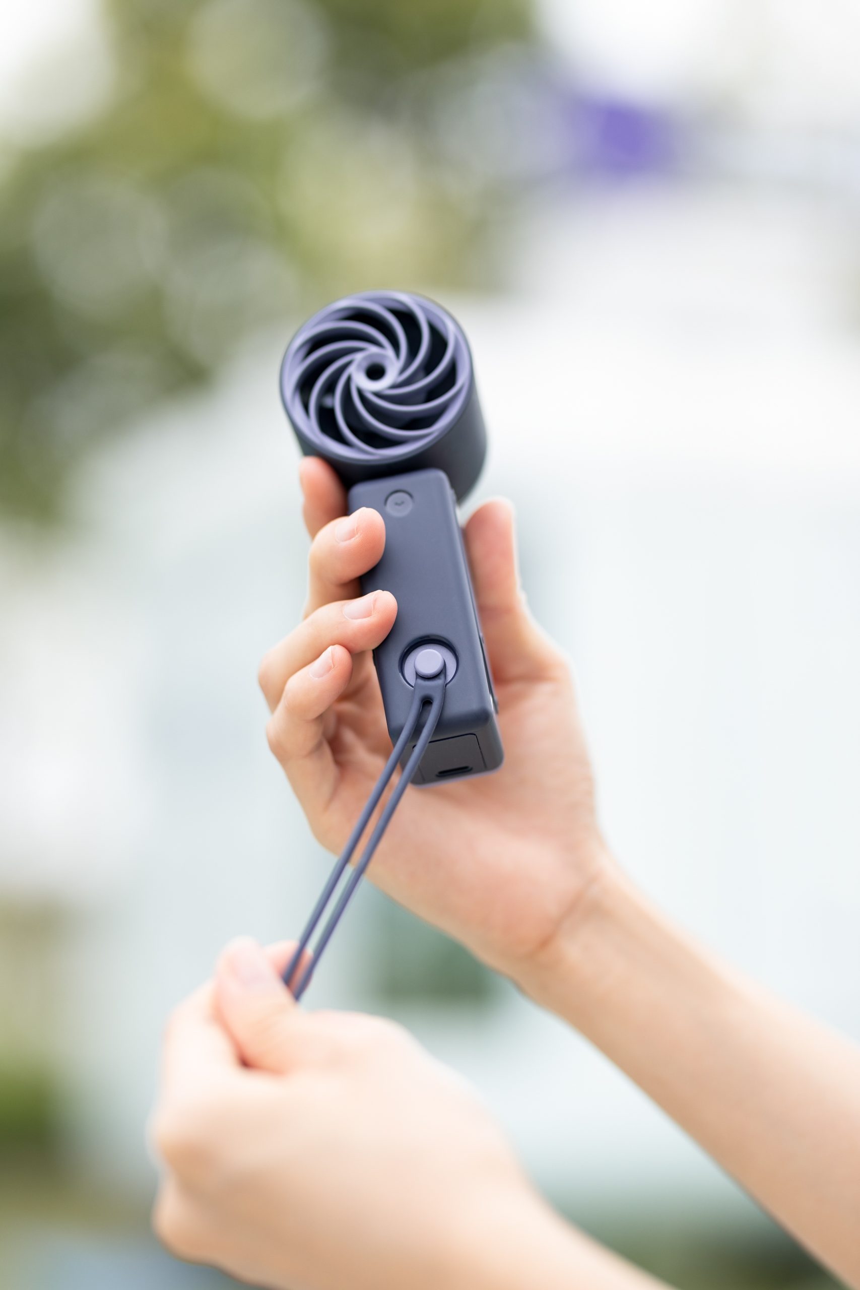 2026 F612 New Developed Cooling Handheld Fan with Square LED Digital Display and Lanyard Handheld and Desktop Dual-usable Fan - Image 5