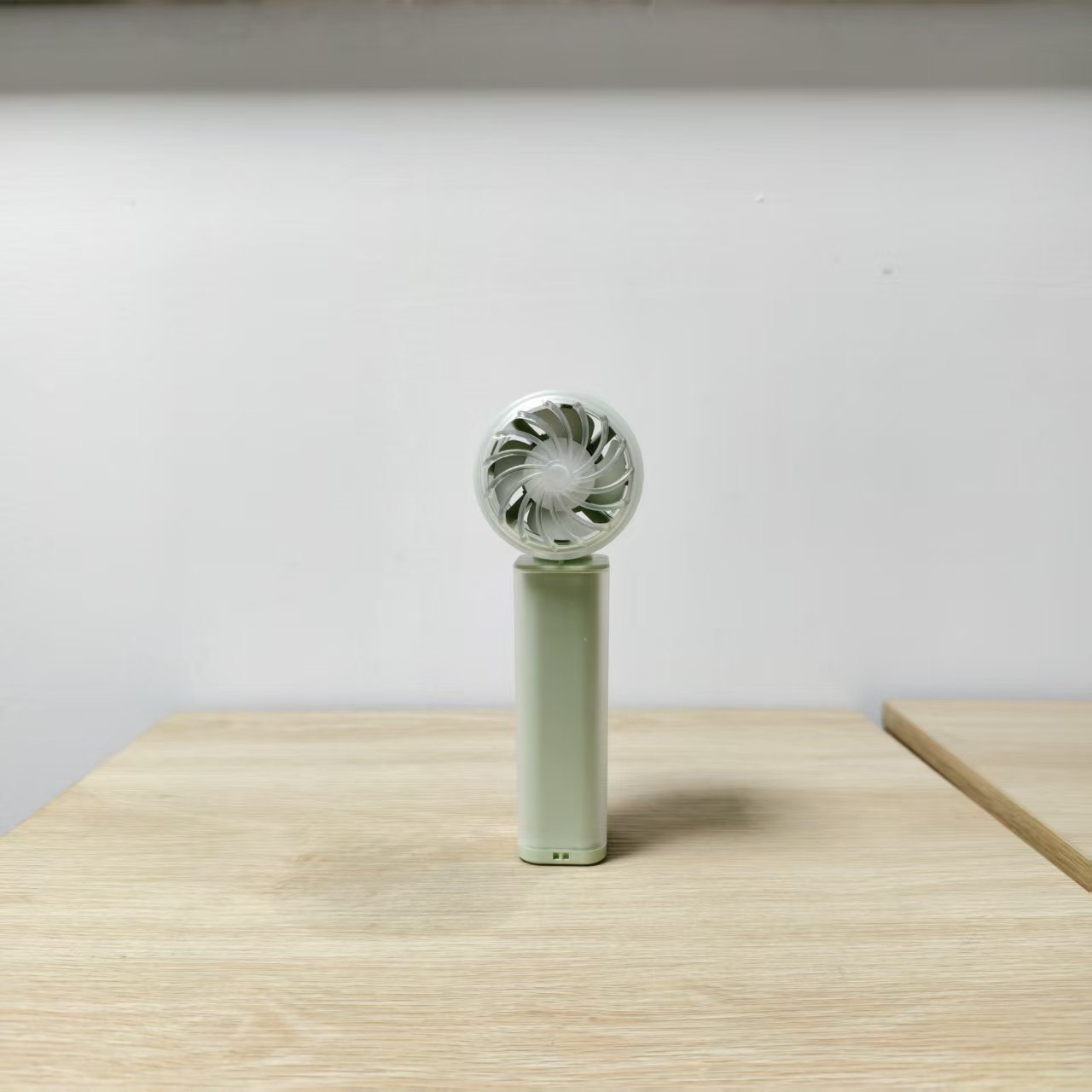 K75 Innovative and Unique Multi-function Handheld Fan Oscillating High-speed Fan with Light and Digital Display Cooling Function Fan - Image 11