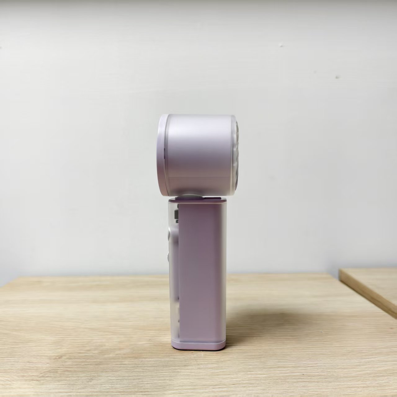 K75 Innovative and Unique Multi-function Handheld Fan Oscillating High-speed Fan with Light and Digital Display Cooling Function Fan - Image 4